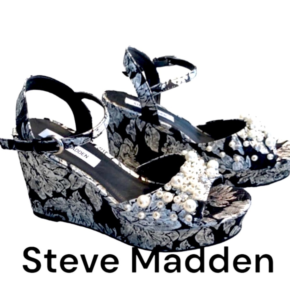Steve Madden Jessenia Wedge